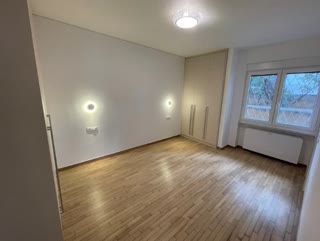 Apartment for rent - Vouliagmeni, Kavouri