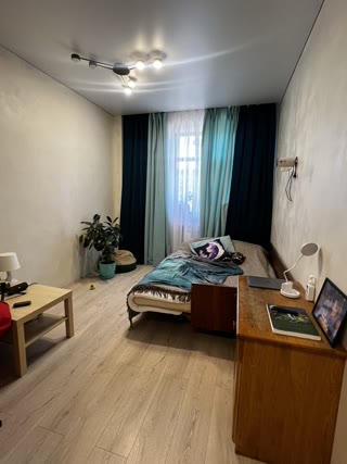 Продам 2к квартиру Конний Ринок, захисників України