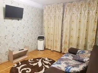 Продаж 1-кімнатної квартири на Відрадному Загальна площа 30 кв. м. Торг
