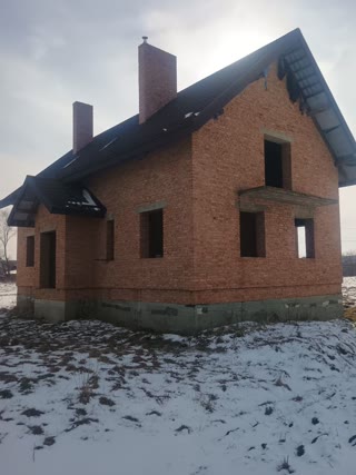 Продаж недобудованого будинку в Мостиськах