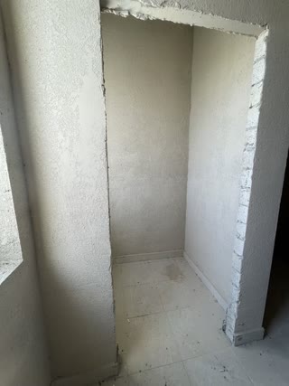 Продам 2-кімнатну квартиру в новобудові на ХТЗ — ЖК Миру 3