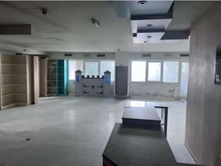 401 m² Store