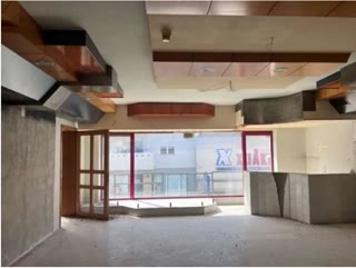 401 m² Store