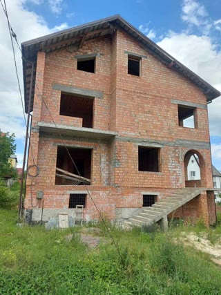 🏡 Продаж будинку з ділянкою 6 соток