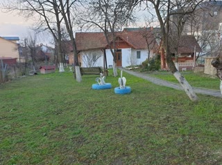 🏡 Продаж будинку з ділянкою 10 соток у центрі — ідеально під інвестицію!