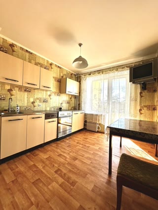 Продам 3к квартиру на Холодній Горі. Чудова локація, розглядаємо сертифікат!