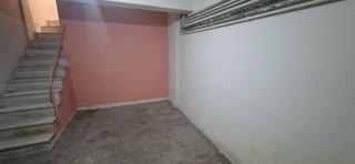 Store of 50 m²
