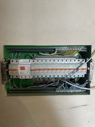 Продам 1к ЖК Гидропарк, метро Київська, Шишковка