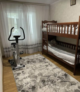 Продаж 2-кімнатної квартири на вул. Миколайчука