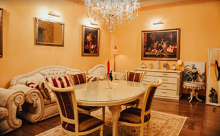 🏡 Продаж ексклюзивної 6-кімнатної квартири у Галицькому районі— вул. Паркова