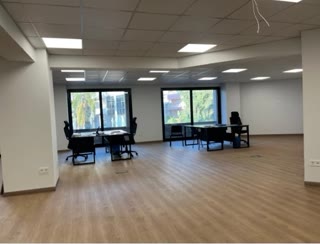Γραφείο προς ενοικίαση 330 τ.μ., κέντρο Γλυφάδας