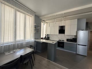Продам двоповерхову 4к квартиру у скверу Стрілка! Найцентрі
