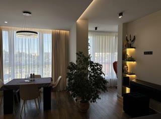 Продаж 3-кімнатної квартири в Сихівському районі
