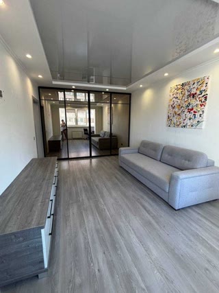 Продам 1к квартиру метро Позняки, ТРЦ Аладдін
