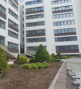 Продаж 2-кімнатної квартири на Сихові
