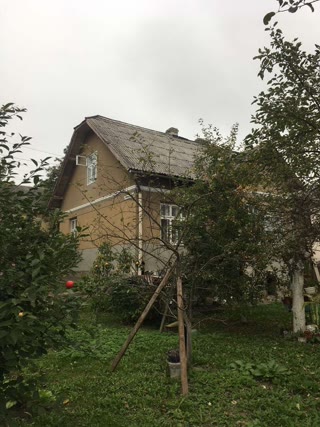 Продаж будинку з ділянкою в м. Трускавець (вул. Вишенського)