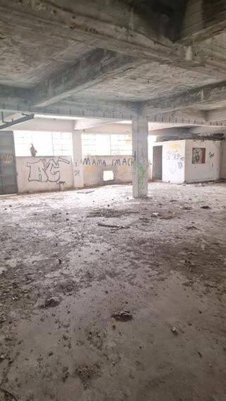 Κτίριο επαγγελματικών χώρων 9803τ.μ.