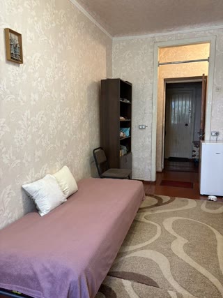 Продам гостинку м. 23 серпня, Павлово Поле