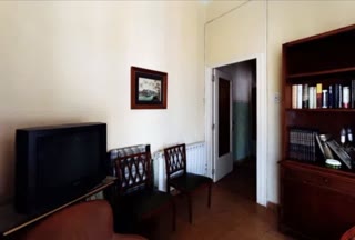 Te presentamos una magnífica oportunidad en el corazón de Malasaña, el barrio más vibrante y en tendencia de Madrid. thumbnail 3