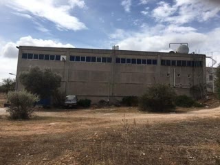 Βιομηχανικός χώρος 2300τ.μ.