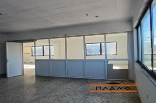 Κτίριο επαγγελματικών χώρων 170τ.μ.