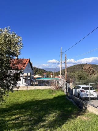 Οικόπεδο 303 τ.μ.