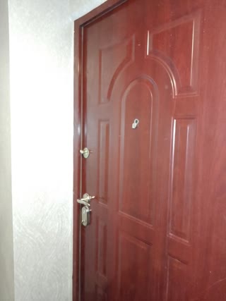 Продам 1-к квартиру, м. Захисників України, Спортивна, Метробудівників