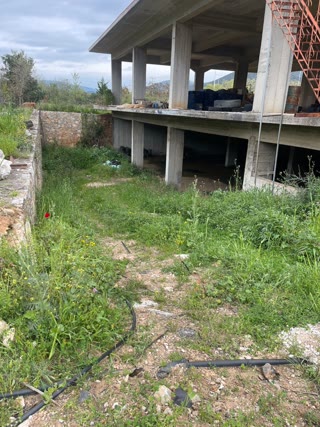 Κτίριο επαγγελματικών χώρων 1200 τ.μ.