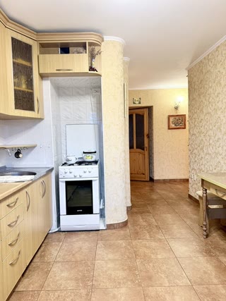 Sale of a 2-room apartment on Nyzynna Street