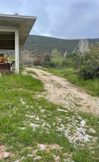 Κτίριο επαγγελματικών χώρων 1200 τ.μ.