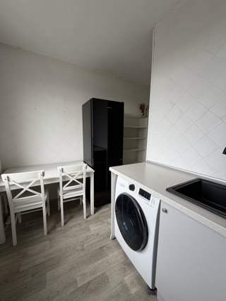 Продам 2-комнатну квартиру метро Центральний ринок. Розглядаємо сертифікат