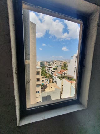 Κτίριο επαγγελματικών χώρων 784τ.μ.