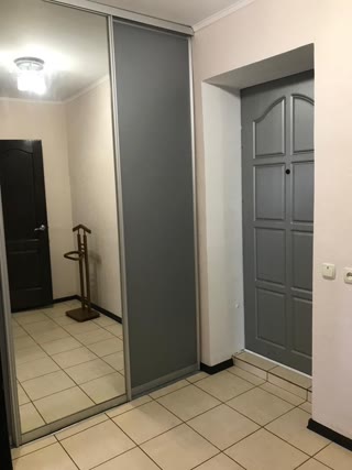 Продам 1к квартиру в центрі, сквер Стрілка