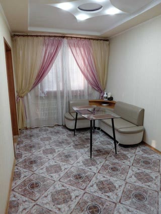 Продам 4 кімнатну квартиру на пр. Тракторобудівників