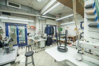 Бизнес-здание, 870 м²