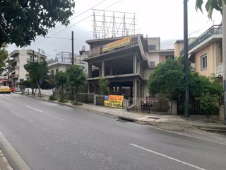 Κτίριο επαγγελματικών χώρων 1600 τ.μ.