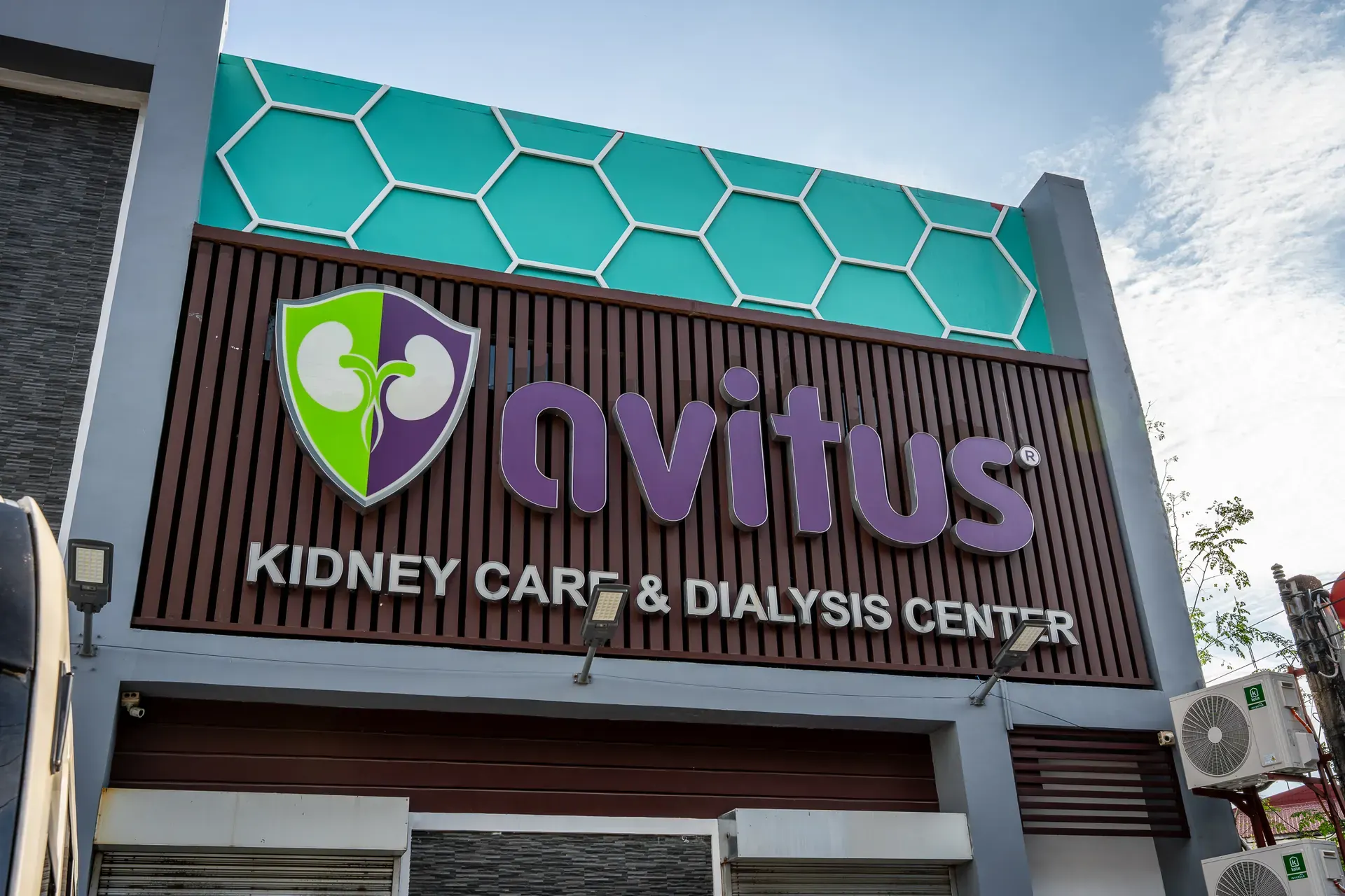 Exterior of an Avitus dialysis center