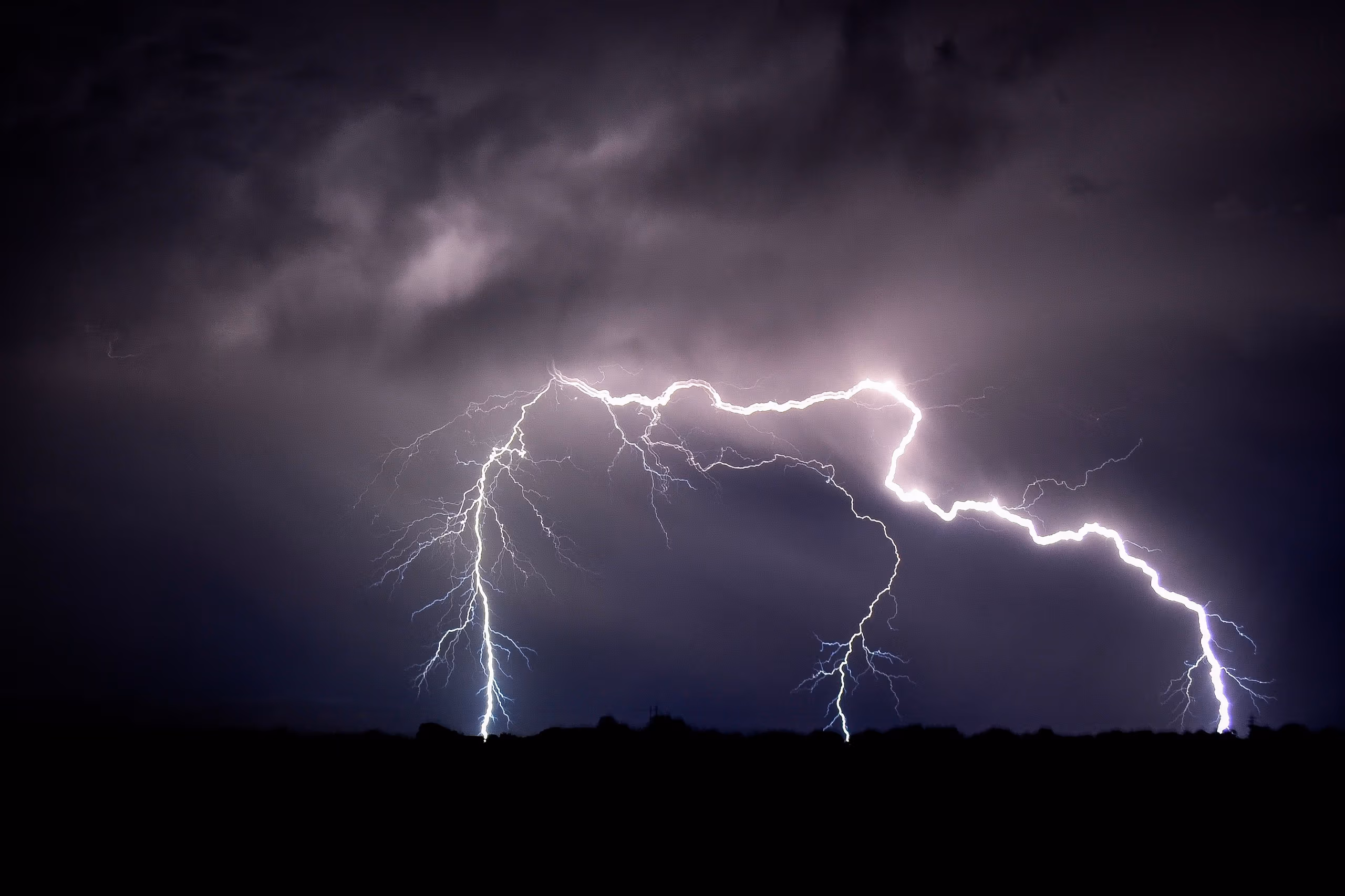 Atmospheric Chaos Exposes the Limits of State Preparedness