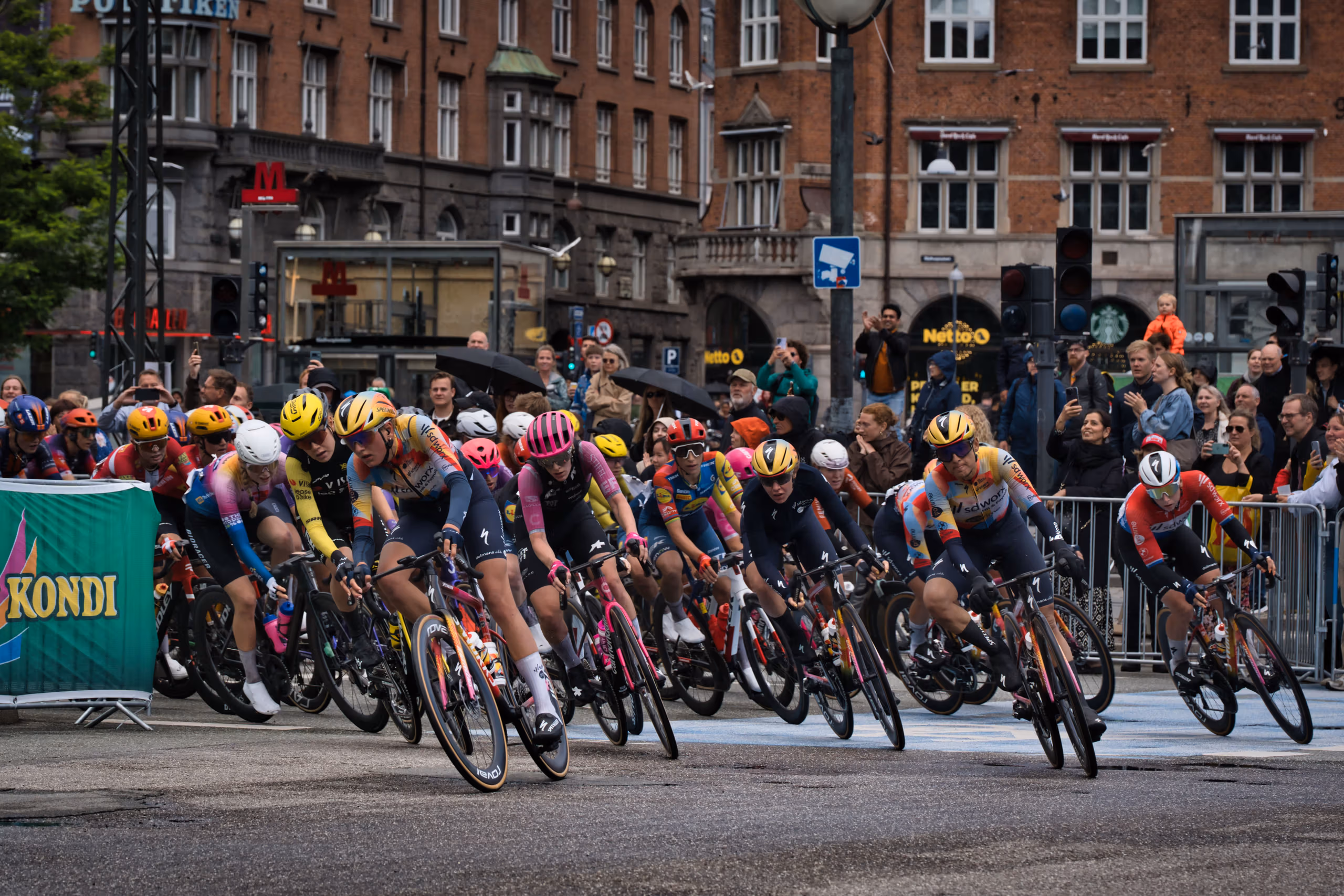 Dutch Precision in Lausanne: Wiebes Seizes Yellow Jersey on Swiss Soil