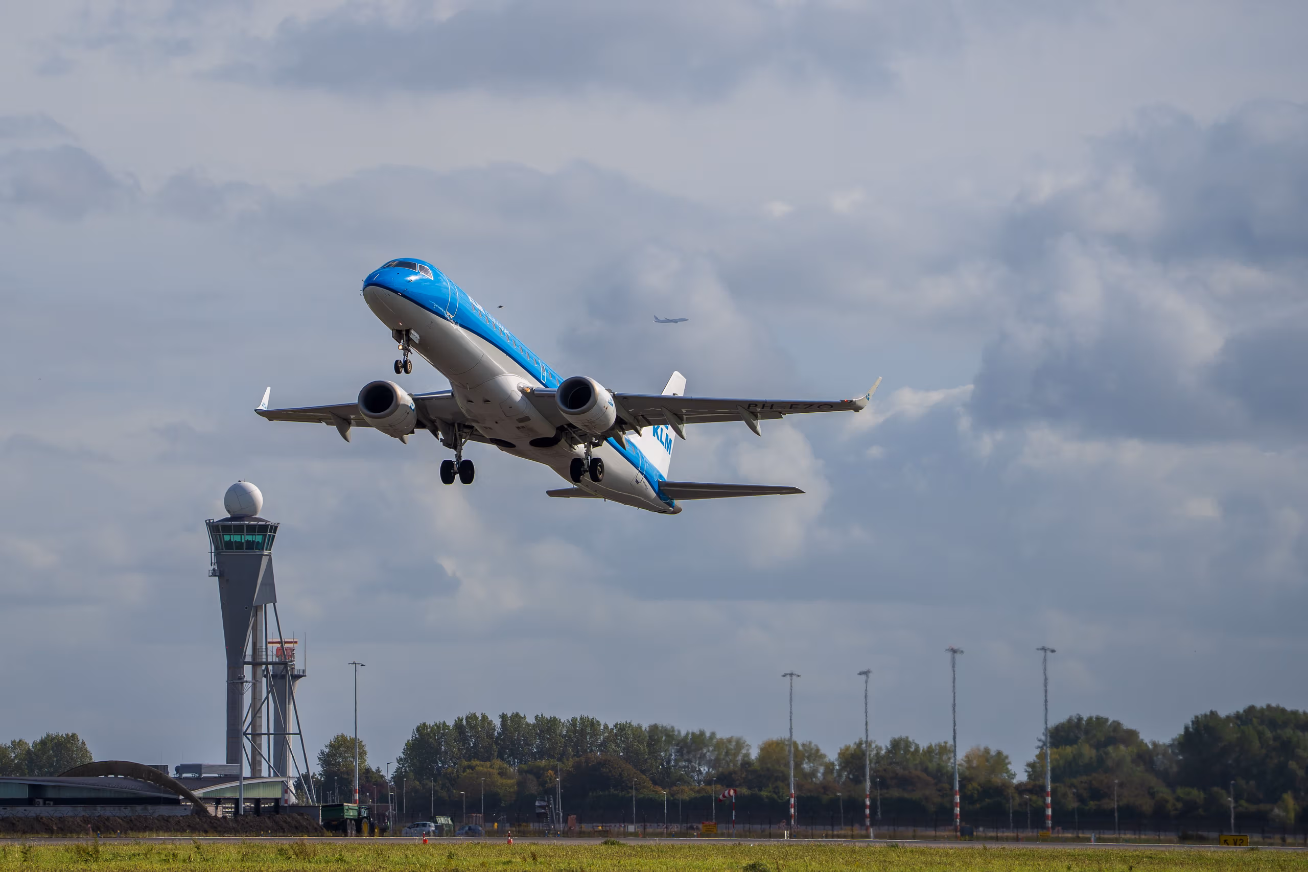 Grounded by Neglect: Italy’s Air Traffic Chaos