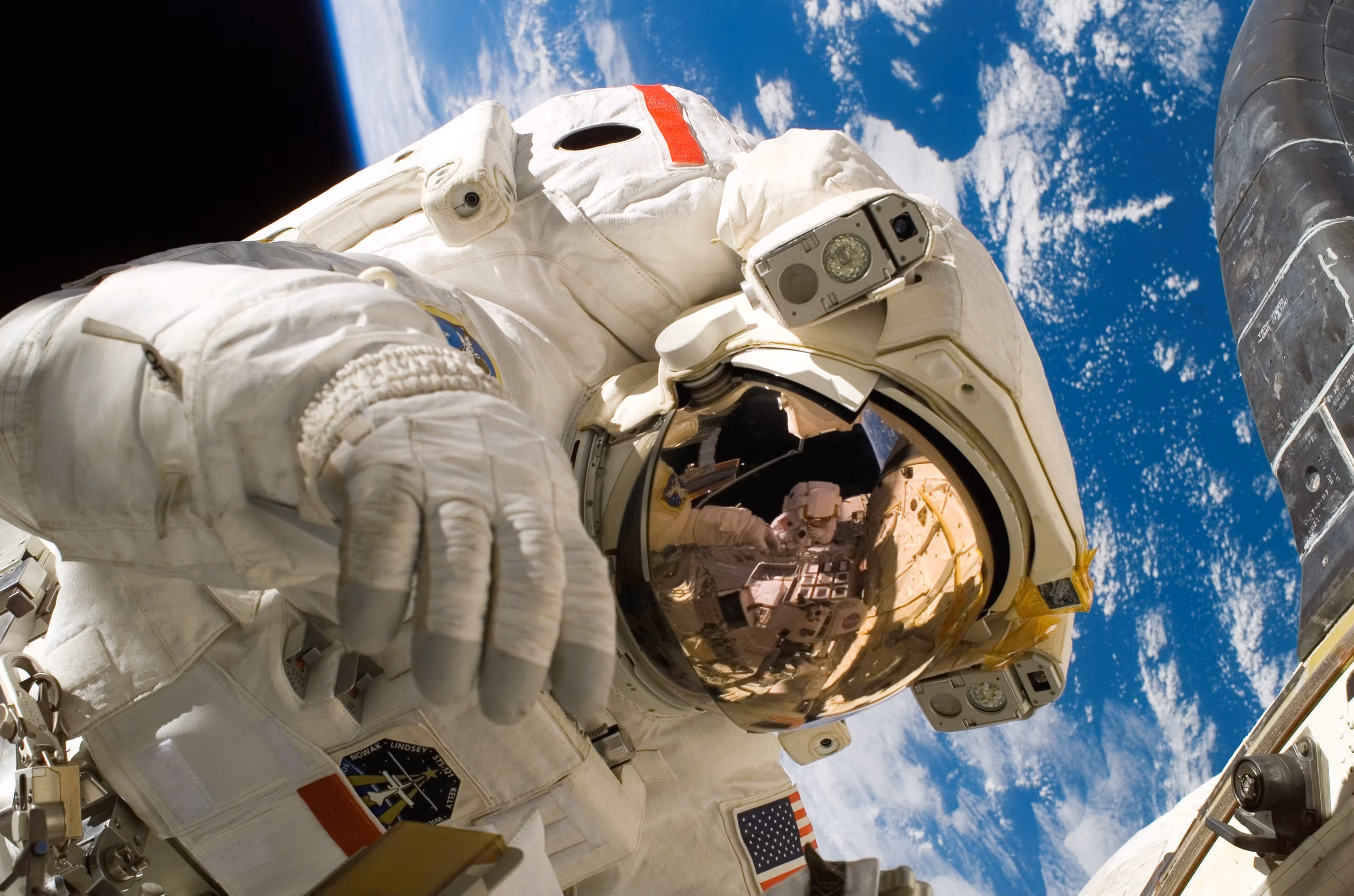 NASA's Next Moon Crew Prepares for a Mission That Won't Go There