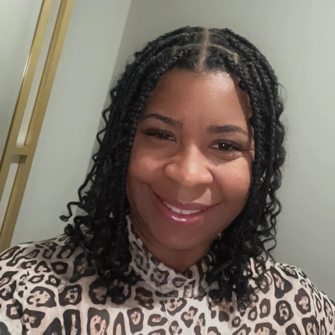 Angela M Glapion's profile photo