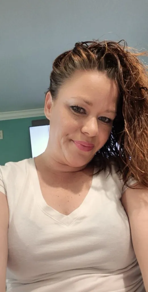 832-835-2757's profile photo