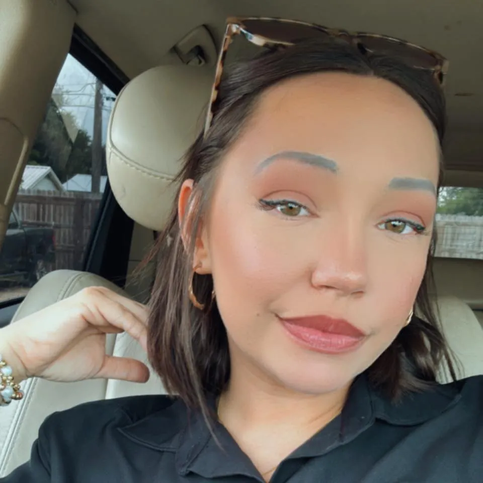 Elizabeth Hunt 's profile photo