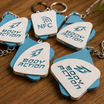 Chaveiros NFC Body Action impressos em 3D