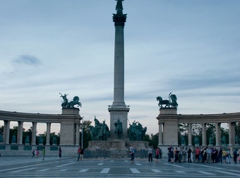 Heroes' Square picture