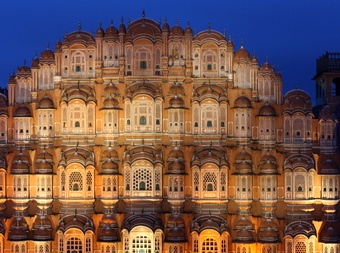 Hawa Mahal - Palace of Wind cover