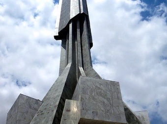 The Agostinho Neto Mausoleum picture