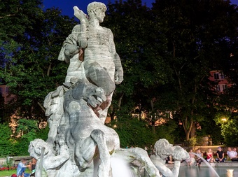 Neptunbrunnen picture