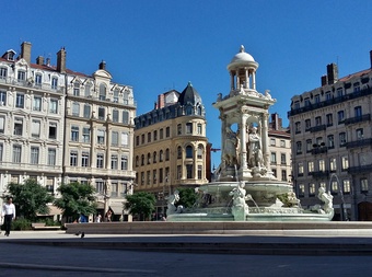 Place des Jacobins cover